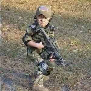 Meet your Posher, Reyes